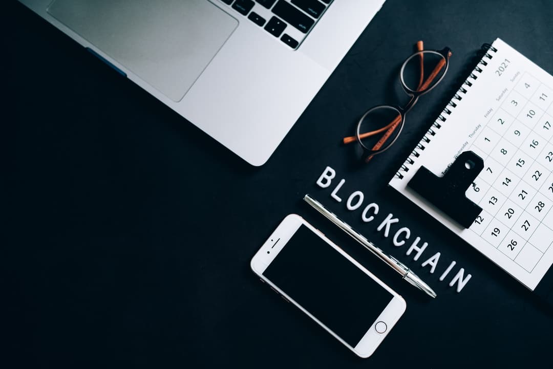 DM - Société de Consulting dans la Blockchain, Crypto et Nft afin de vous accompagner dans le Développement de votre business Web 3.0.